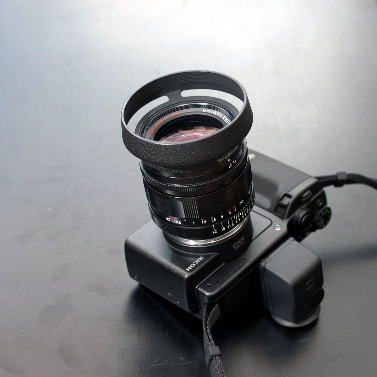 Leica M8 / RICOH GXR MOUNT A12 